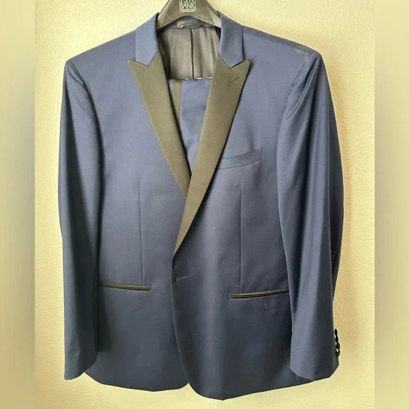 Calvin Klein 48R Navy Wool Tuxedo – Black Satin Peak Lapel Complete Set Pants 42